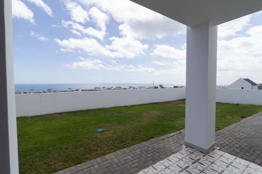 4 Bedroom Property for Sale in Da Gama Bay Western Cape